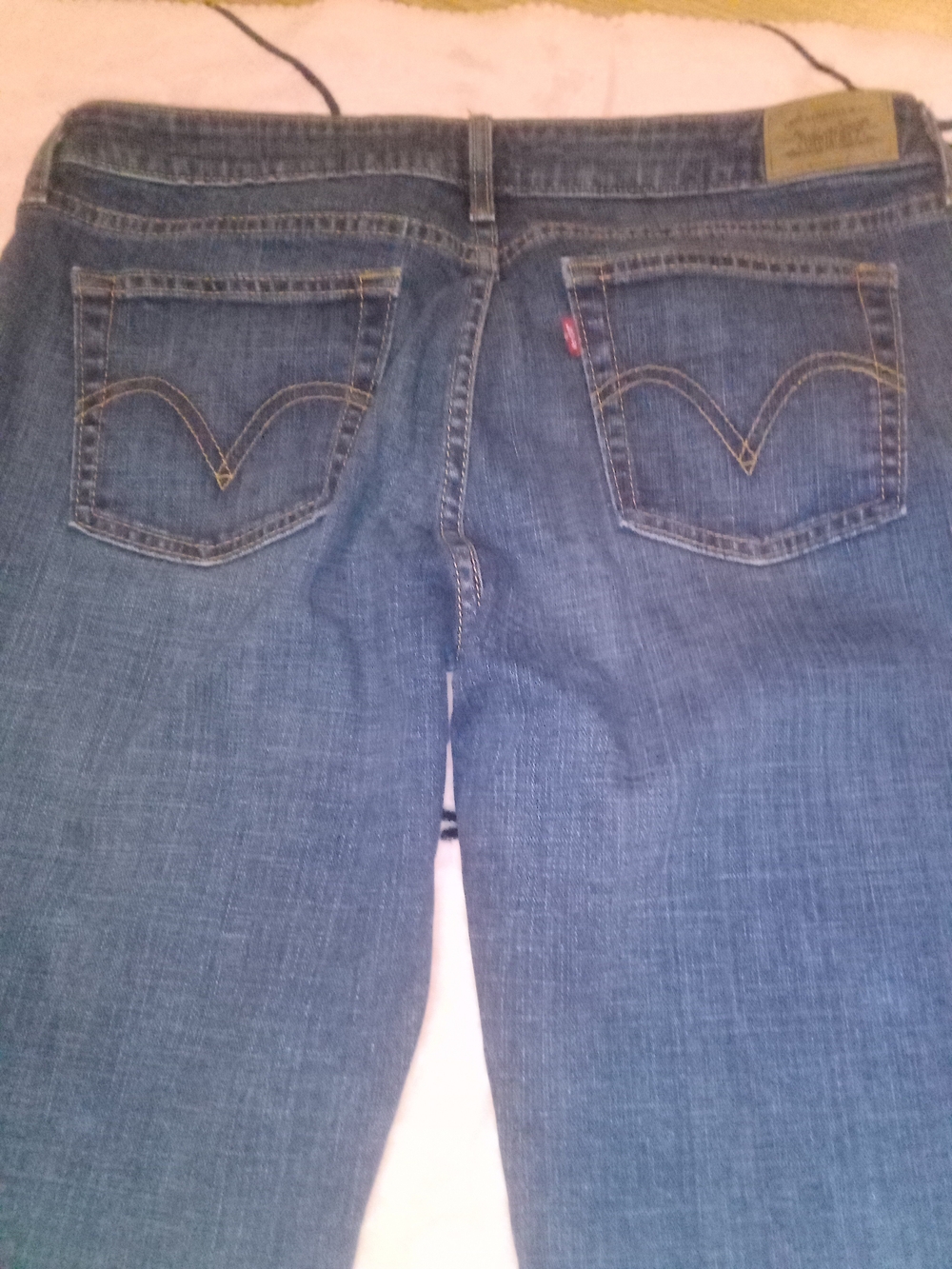 Levi's Women's Dark Blue Straight Leg Jeans with Signature Back Pockets